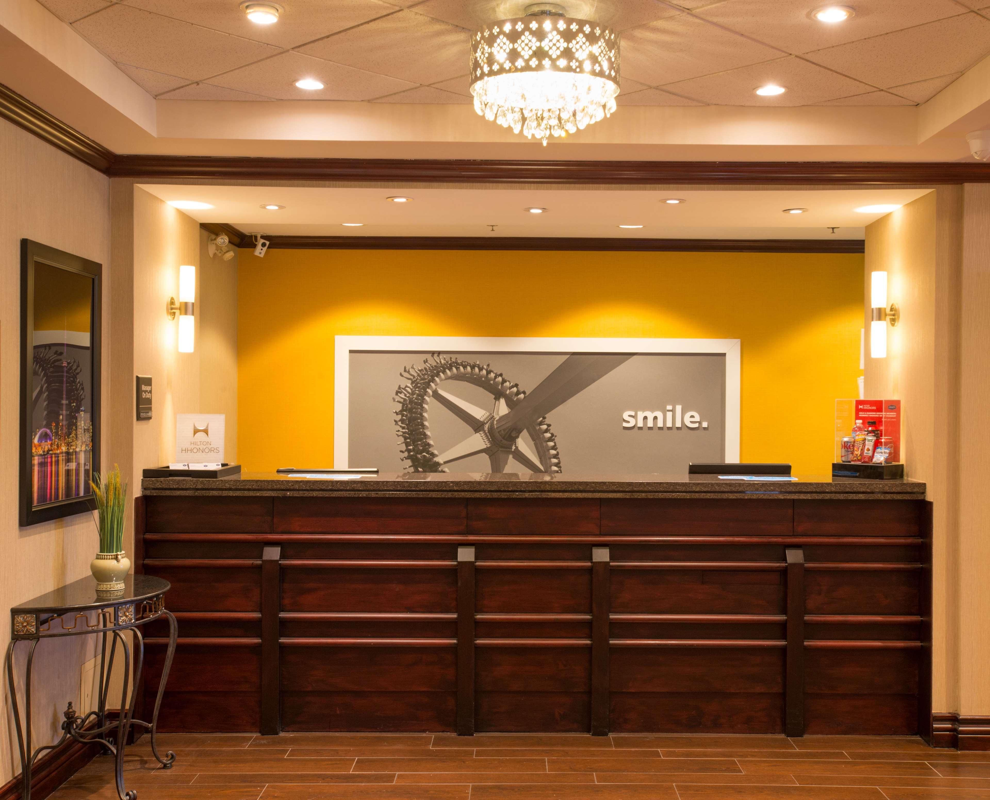 Hampton Inn Toronto-Mississauga West Экстерьер фото
