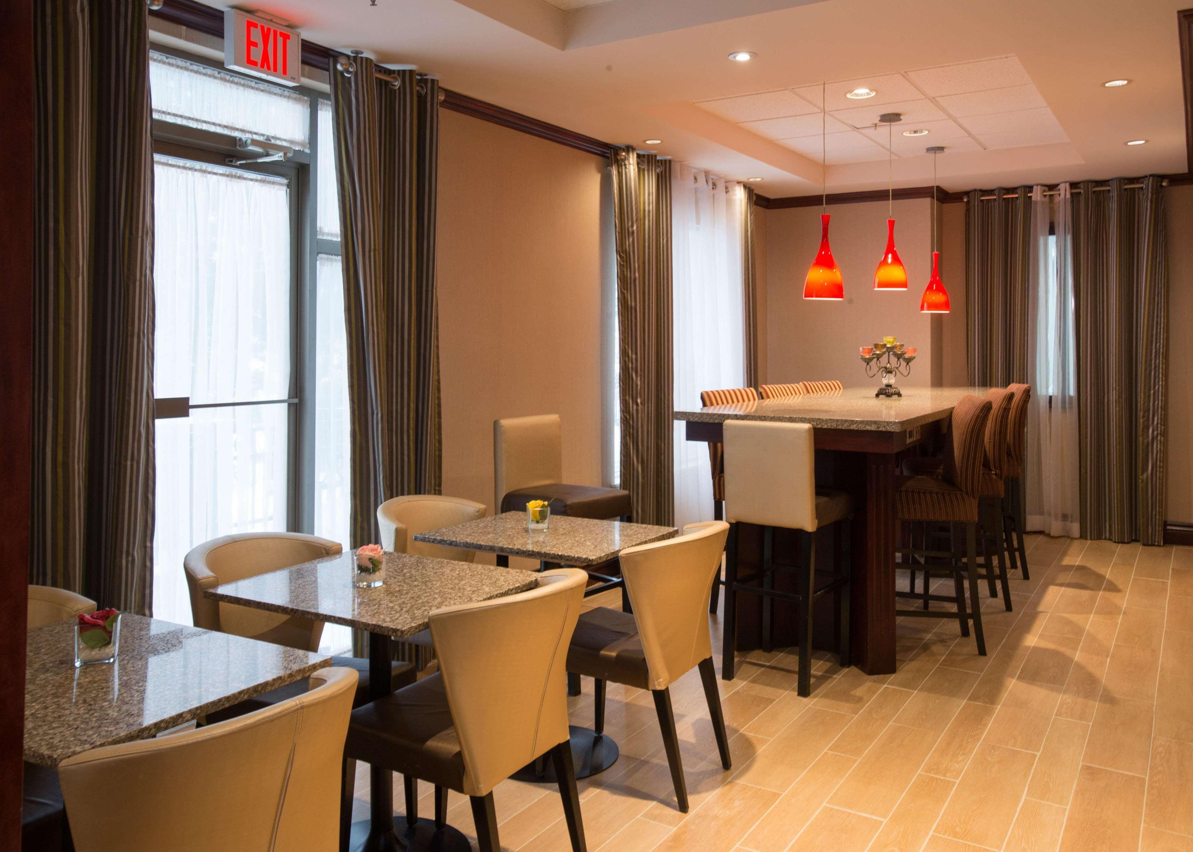 Hampton Inn Toronto-Mississauga West Экстерьер фото