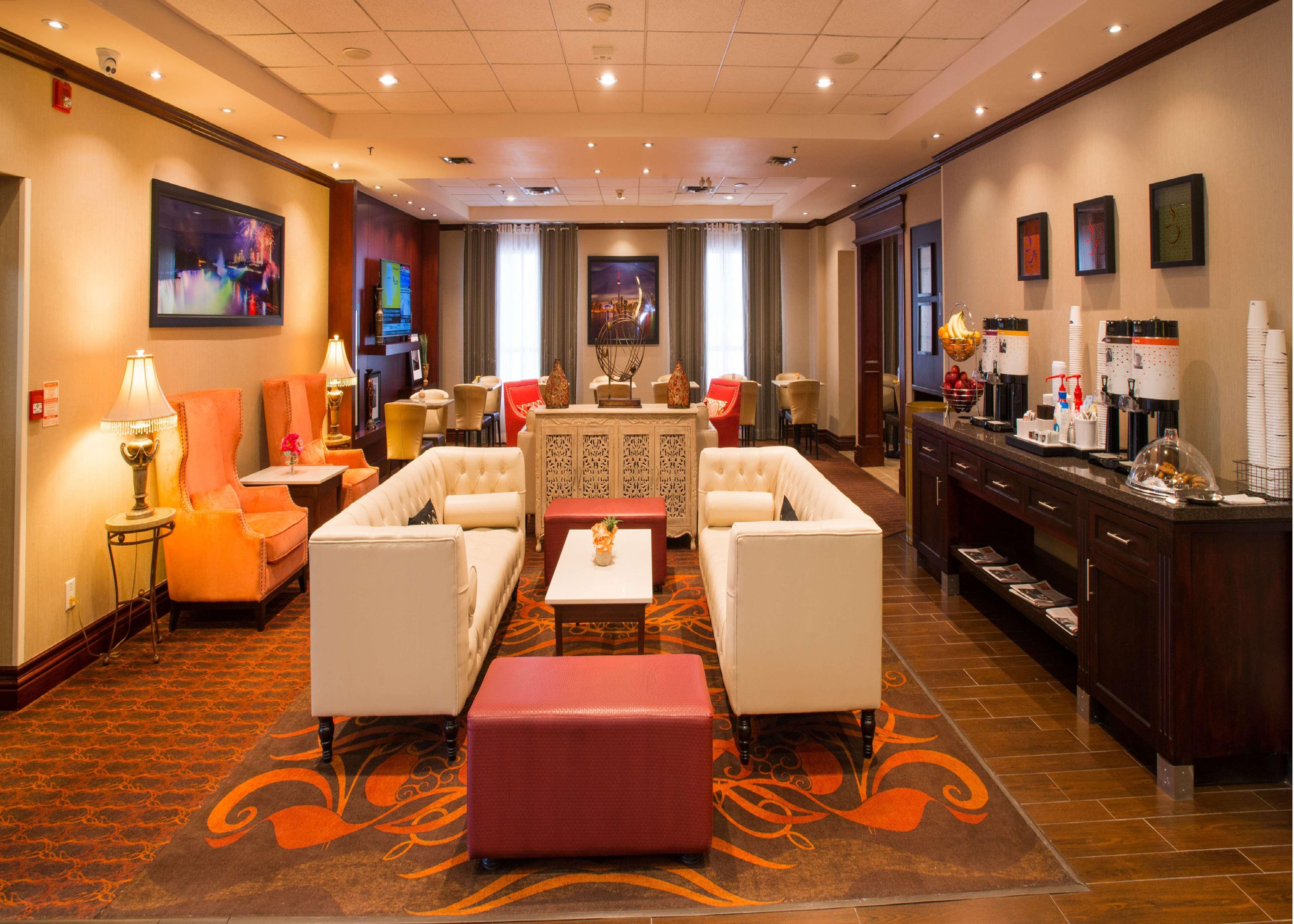 Hampton Inn Toronto-Mississauga West Экстерьер фото